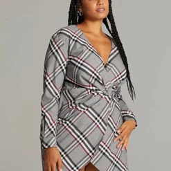 Fashion To Figure Emmalee Plaid V-Neck Dress