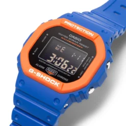 G-SHOCK DW5610SC-2 -Pleasures SHOP GSHOCKDW5610SC 2BLUEREDOSDW5610SC 2 3