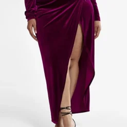 Fashion To Figure Rachelle Velvet Maxi Skirt -Pleasures SHOP x 05b0ff32 bc74 4f64 a563 e14638696f6e