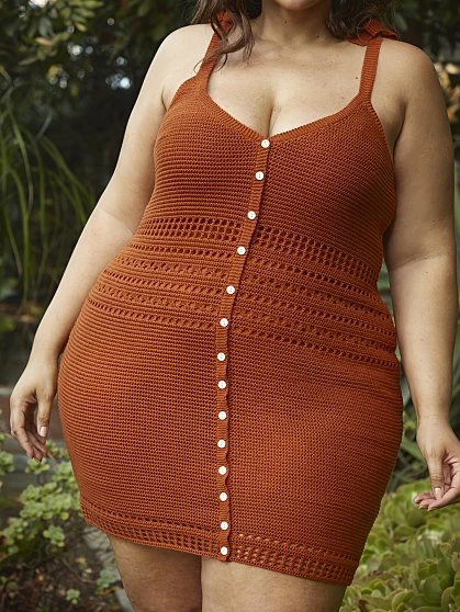 Fashion To Figure Victoria Button Detail Crochet Dress 4 Fashion To Figure Victoria Button Detail Crochet Dress - Image 4