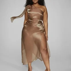 Fashion To Figure Giselle One Shoulder Dress - Leslie Sidora X FTF 11 Fashion To Figure Giselle One Shoulder Dress - Leslie Sidora X FTF -Pleasures SHOP x a3251389 1922 45eb 80ce 5dcaab7fad60
