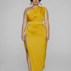 Fashion To Figure Bella One Shoulder Maxi Dress -Pleasures SHOP x b1455da7 85e4 448e 880f 0ed59bf45aa6