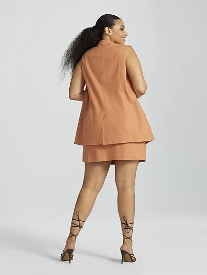 Fashion To Figure Ottavia Sleeveless Blazer 2 Fashion To Figure Ottavia Sleeveless Blazer - Image 2