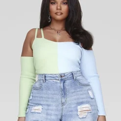 Fashion To Figure Katie Two-Tone Ribbed Knit Sweater